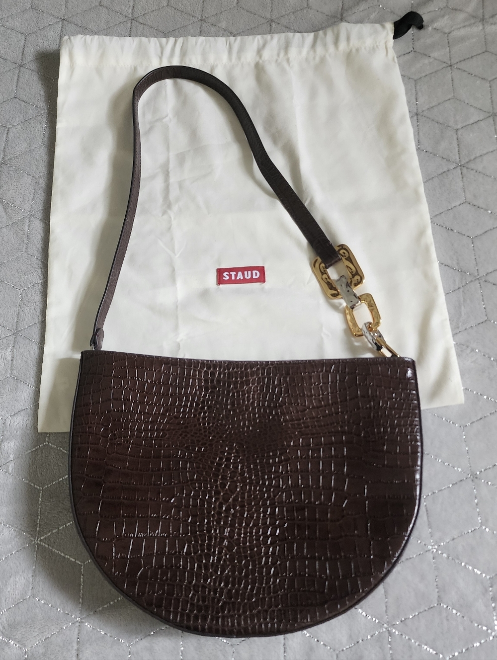 STAUD | Colt Croc-Embossed Leather Shoulder Bag - Picture 1 of 16